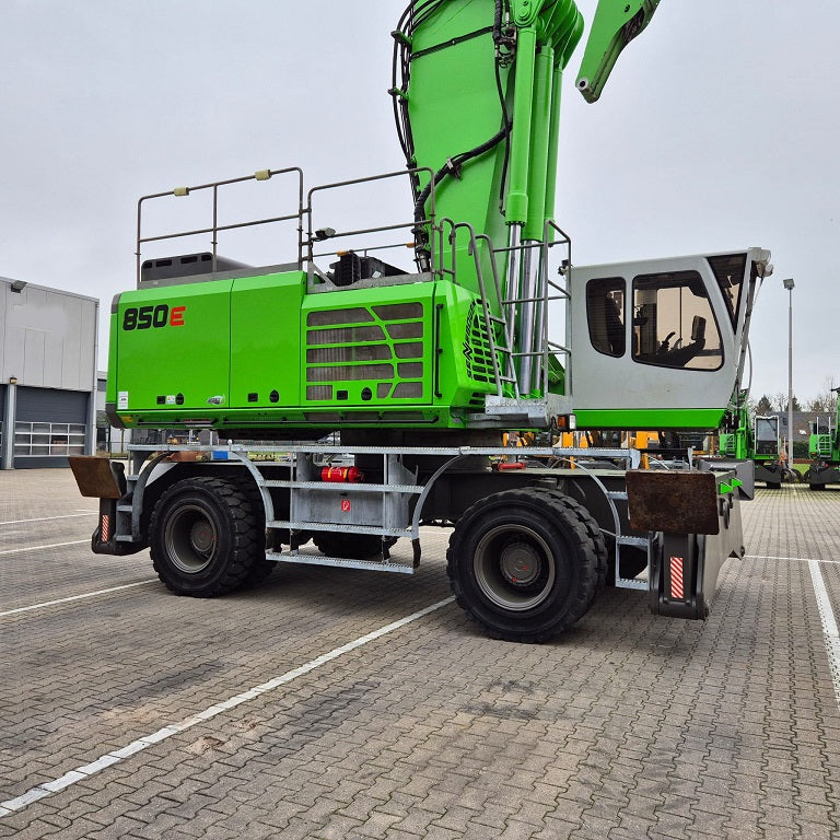 850M E Hybrid SN 2015 | Year: 2017 | Hours: 10,450