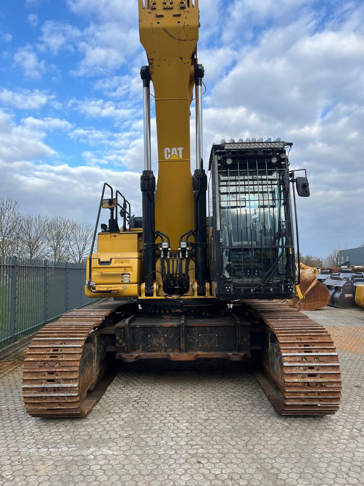 340F Ultra High Demolition | Year: 2018 | Hours: 5,450