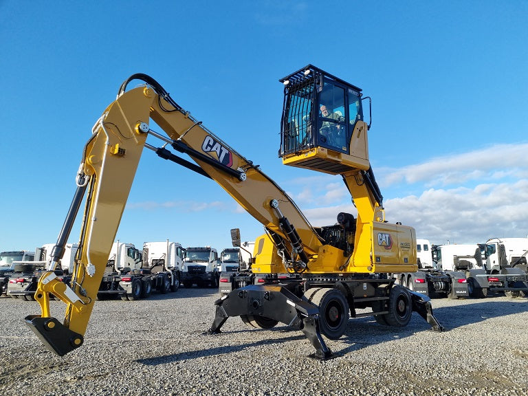 Caterpillar Material Handling Machine with Hydraulic Elevating Cab