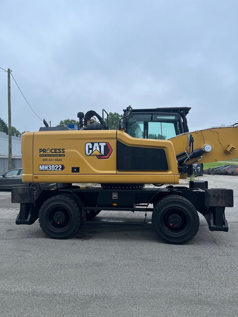 Material Handling Caterpillar MH 3022