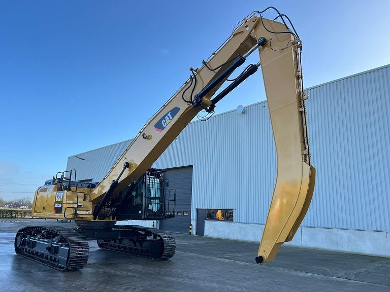 Refurbished Caterpillar MH 336F Material Handler on tracks with a 52 foot front
