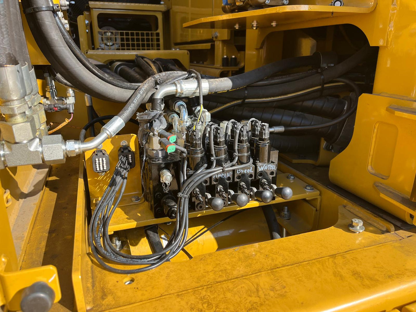 395FL Ultra High Demolition | Year: 2025 | Hours: New