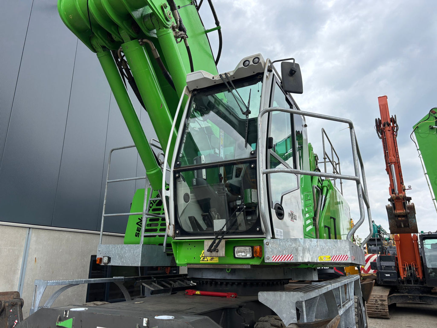 Sennebogen material handling machine cab