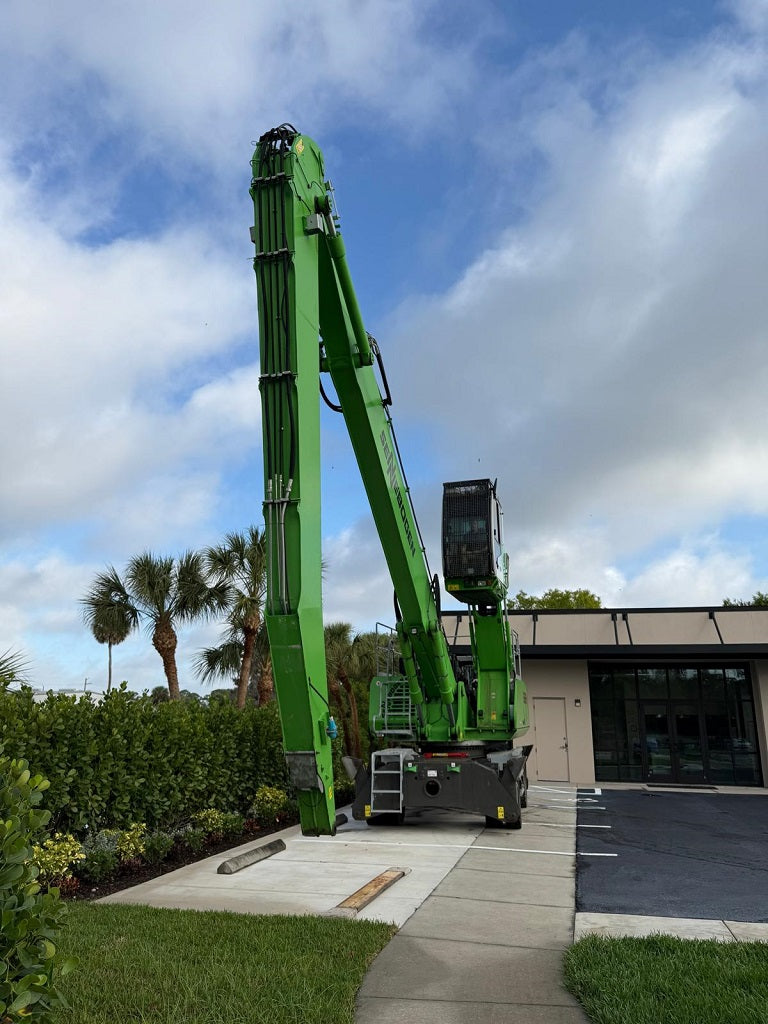 830M E SN 3495 | Year: 2022| Hours: 880