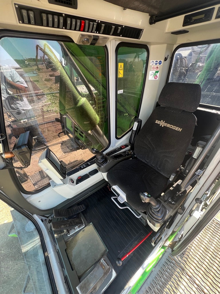 835M E SN 2231 | Year: 2015 | Hours: 15,500