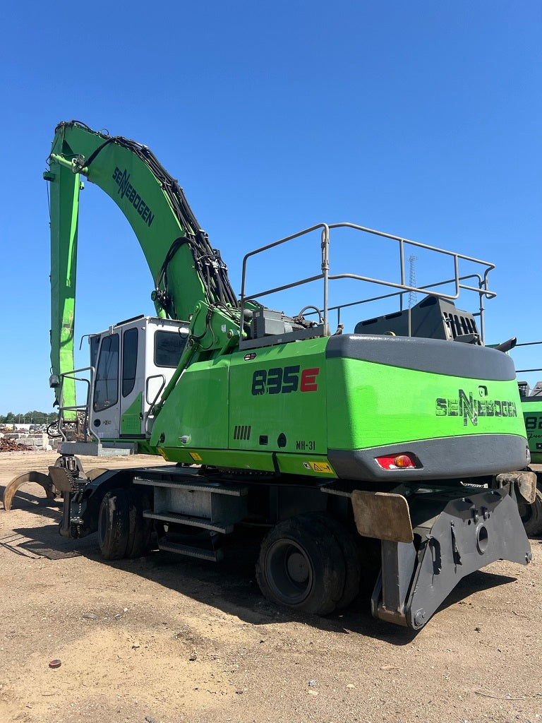 835M E SN 2231 | Year: 2015 | Hours: 15,500