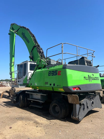 835M E SN 2231 | Year: 2015 | Hours: 15,500