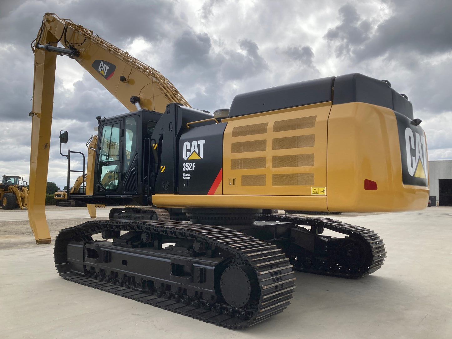 352F HDW MH | Year: 2018 | Hours: 6,900