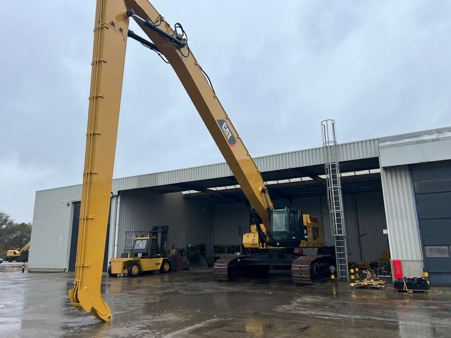 374D-L SN 0453 | Year: 2013 | Hours 11,900