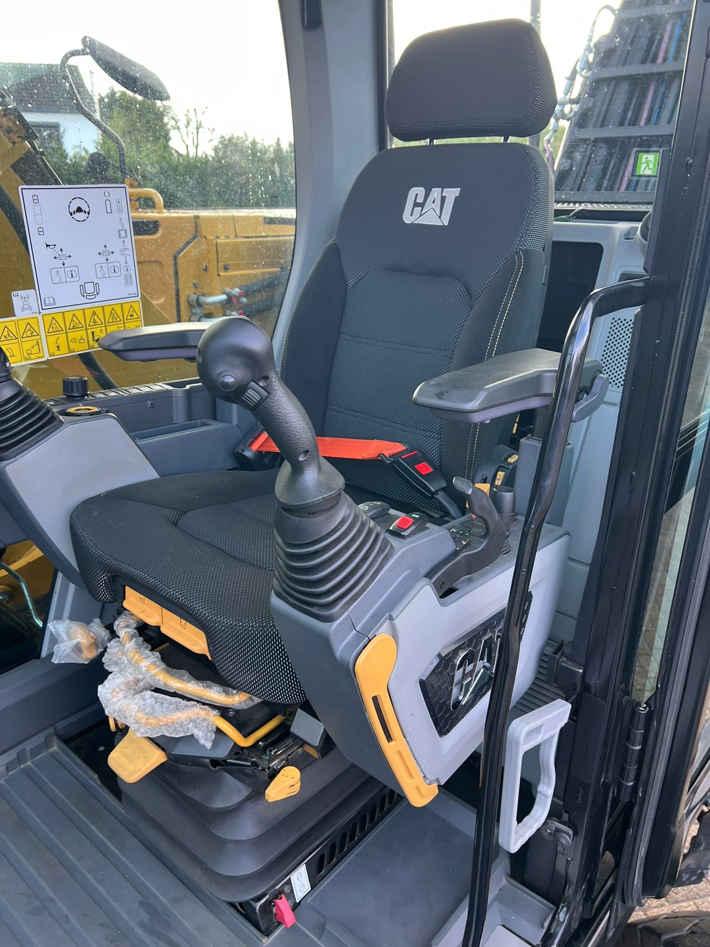 MH 3026 SN Q2025 | Year: 2025 | Hours: 400