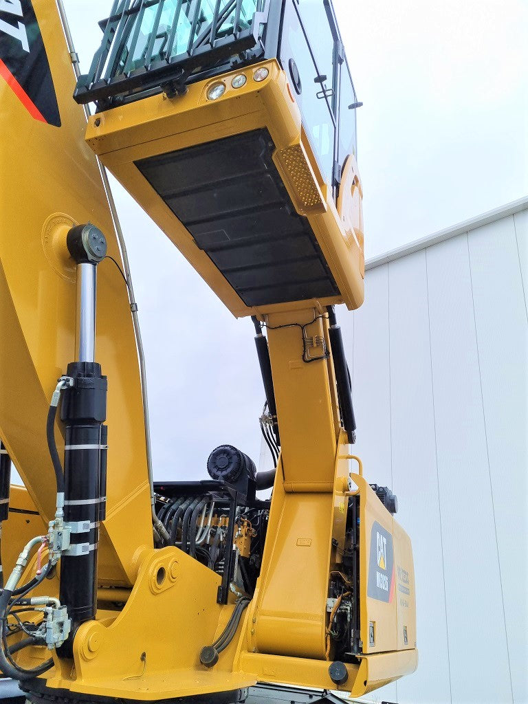 MH 3026 SN 0299 | Year: 2018 | Hours: 10,082