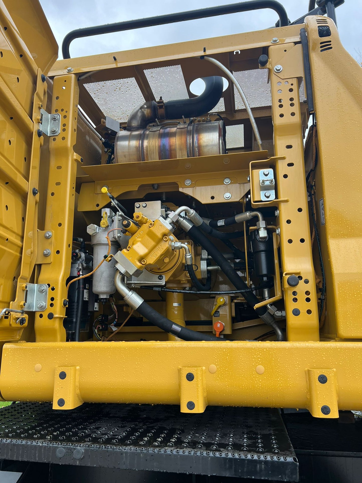 MH 3040 SN Q2024 | Year: 2024 | Hours: 760