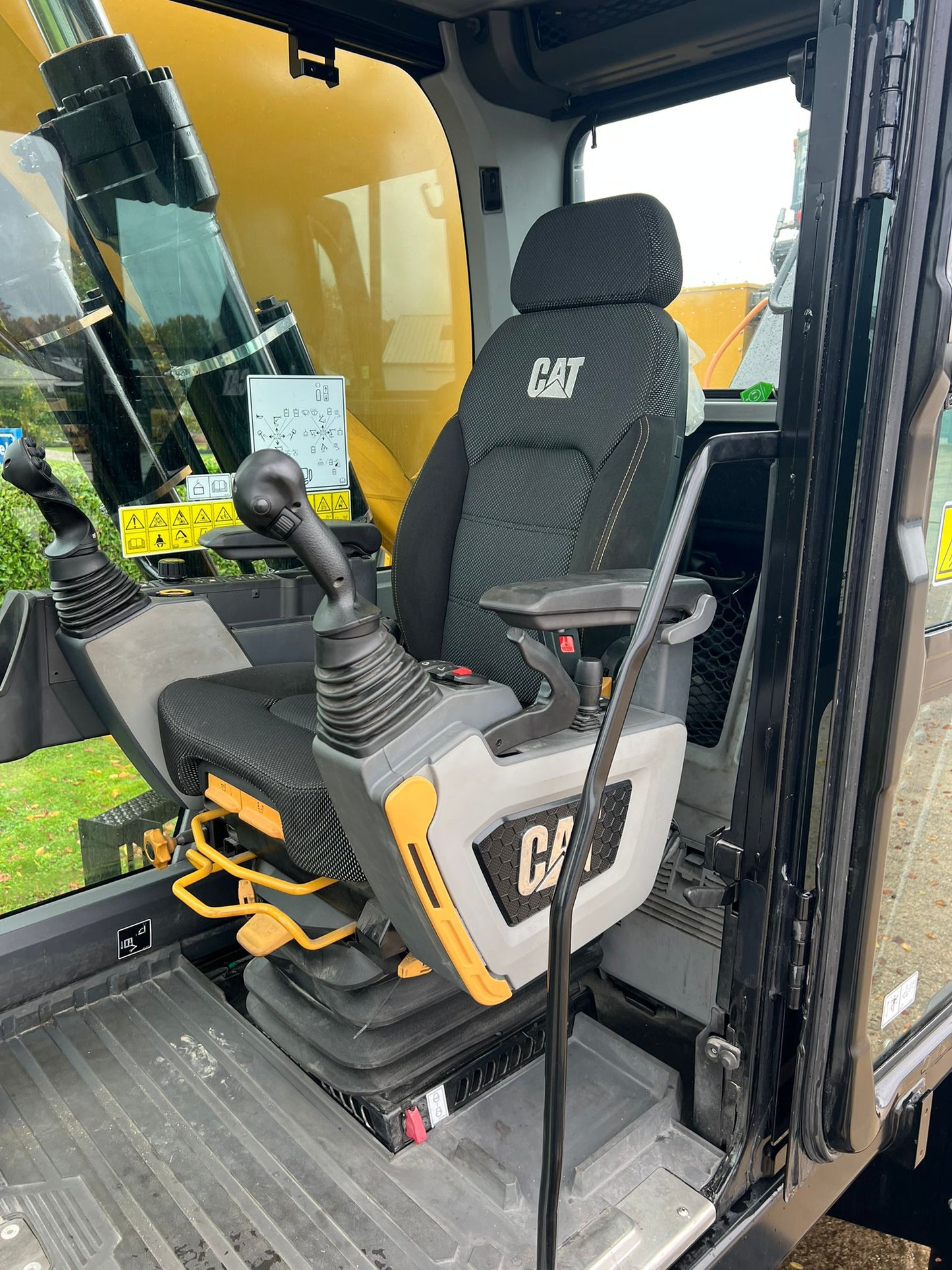 MH 3040 SN Q2024 | Year: 2024 | Hours: 760