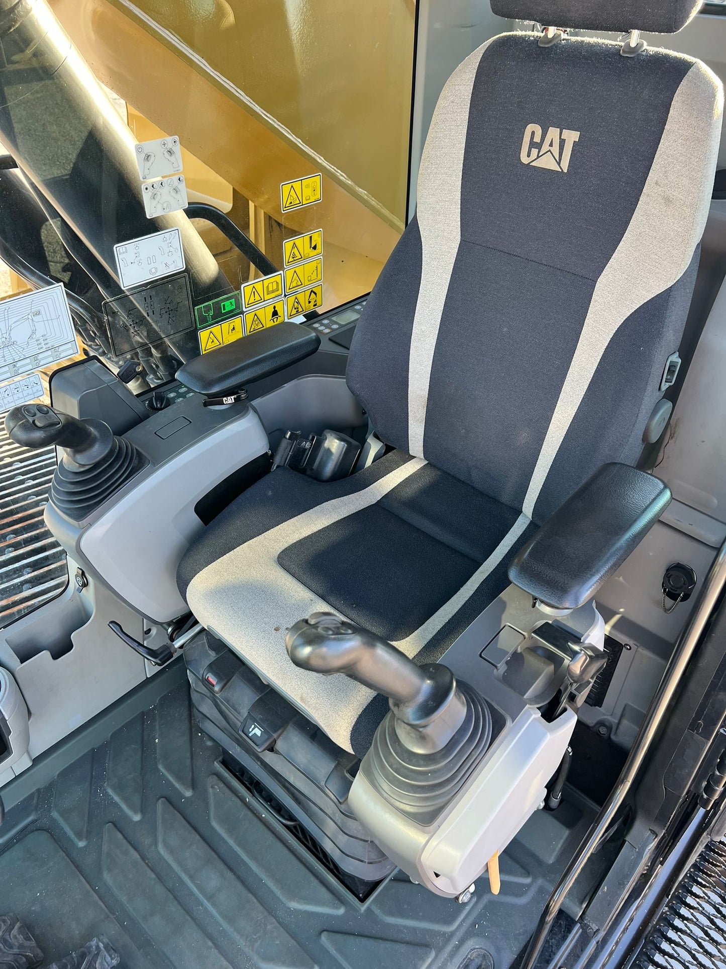 MH 336F SN 0121 | Year: 2016 | Hours: 6,441