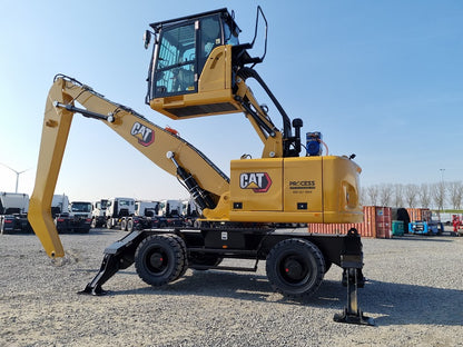 Caterpillar MH 3024 (3).jpg