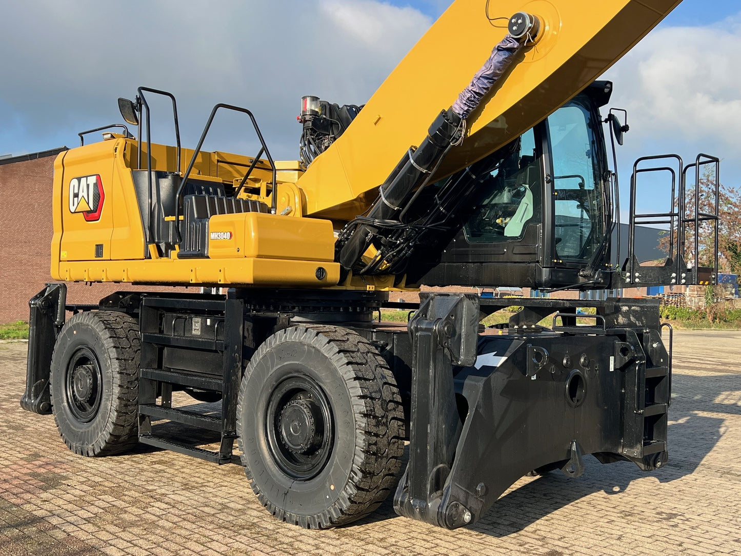 MH 3040 SN Q2024 | Year: 2024 | Hours: 10