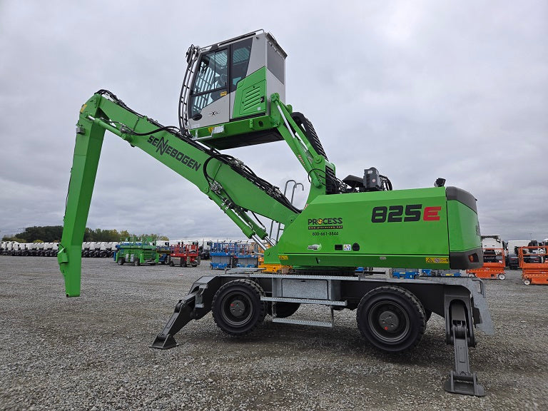 825M E SN 3906 | Year: 2023 | Hours: 739