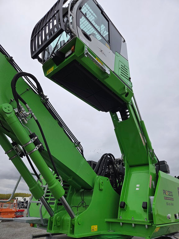 825M E SN 3906 | Year: 2023 | Hours: 739