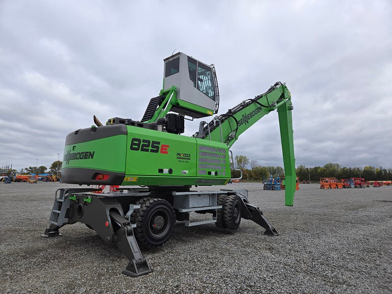 825M E SN 3906 | Year: 2023 | Hours: 739