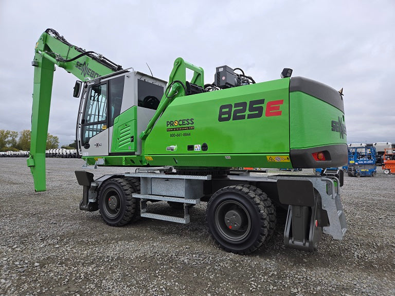 825M E SN 3906 | Year: 2023 | Hours: 739