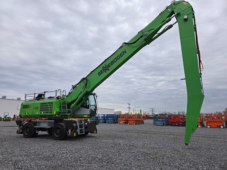 830M E SN 3747 | Year: 2023 | Hours: 450