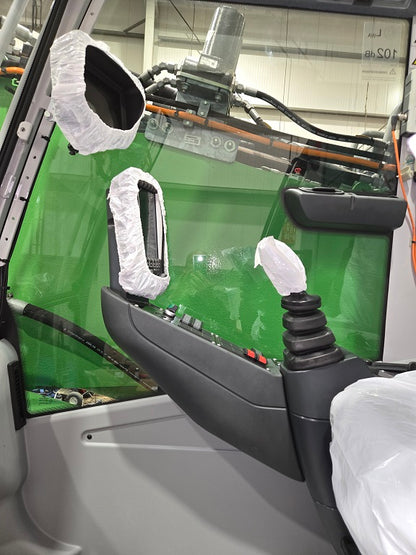 830M E SN 3747 | Year: 2023 | Hours: 450