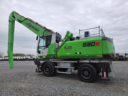 830M E SN 3747 | Year: 2023 | Hours: 450