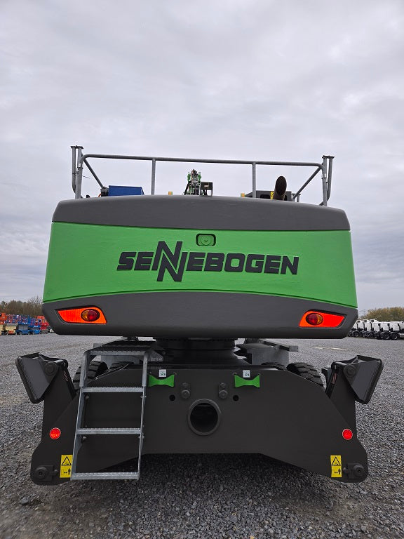 830M E SN 3747 | Year: 2023 | Hours: 450