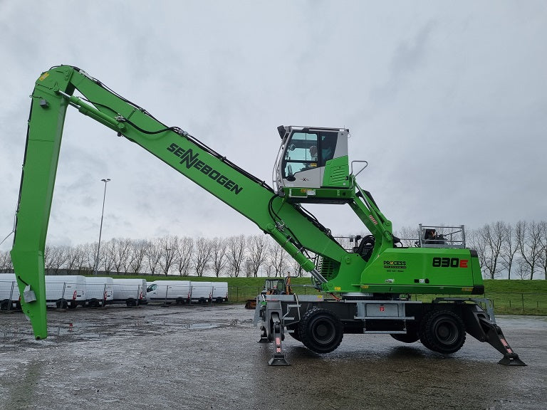 830M E SN 3270 | Year: 2022 | Hours: 6,690