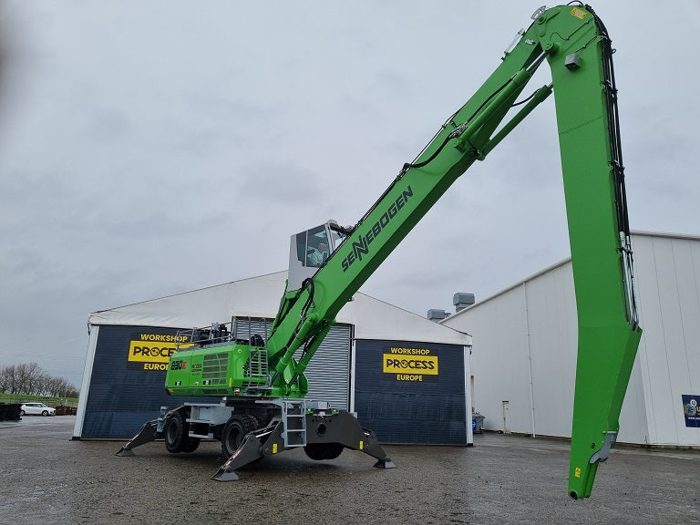 830M E SN 3270 | Year: 2022 | Hours: 6,690