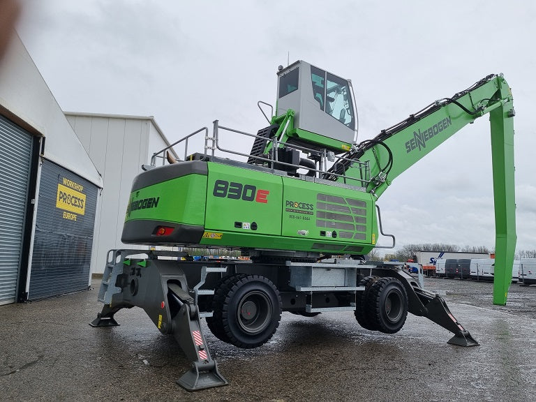 830M E SN 3270 | Year: 2022 | Hours: 6,690