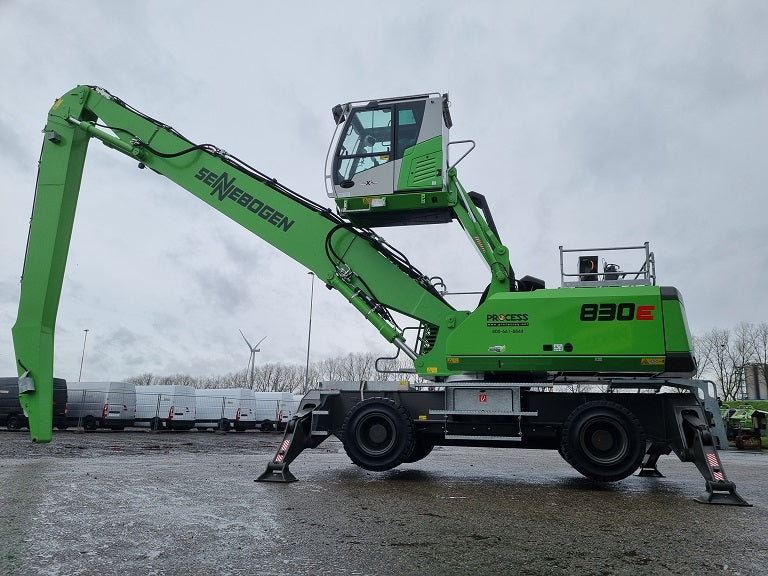 830M E SN 3270 | Year: 2022 | Hours: 6,690