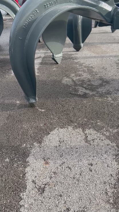 Reconditioned Liebherr 5 Tine Grapple: GM 65 / GM 70