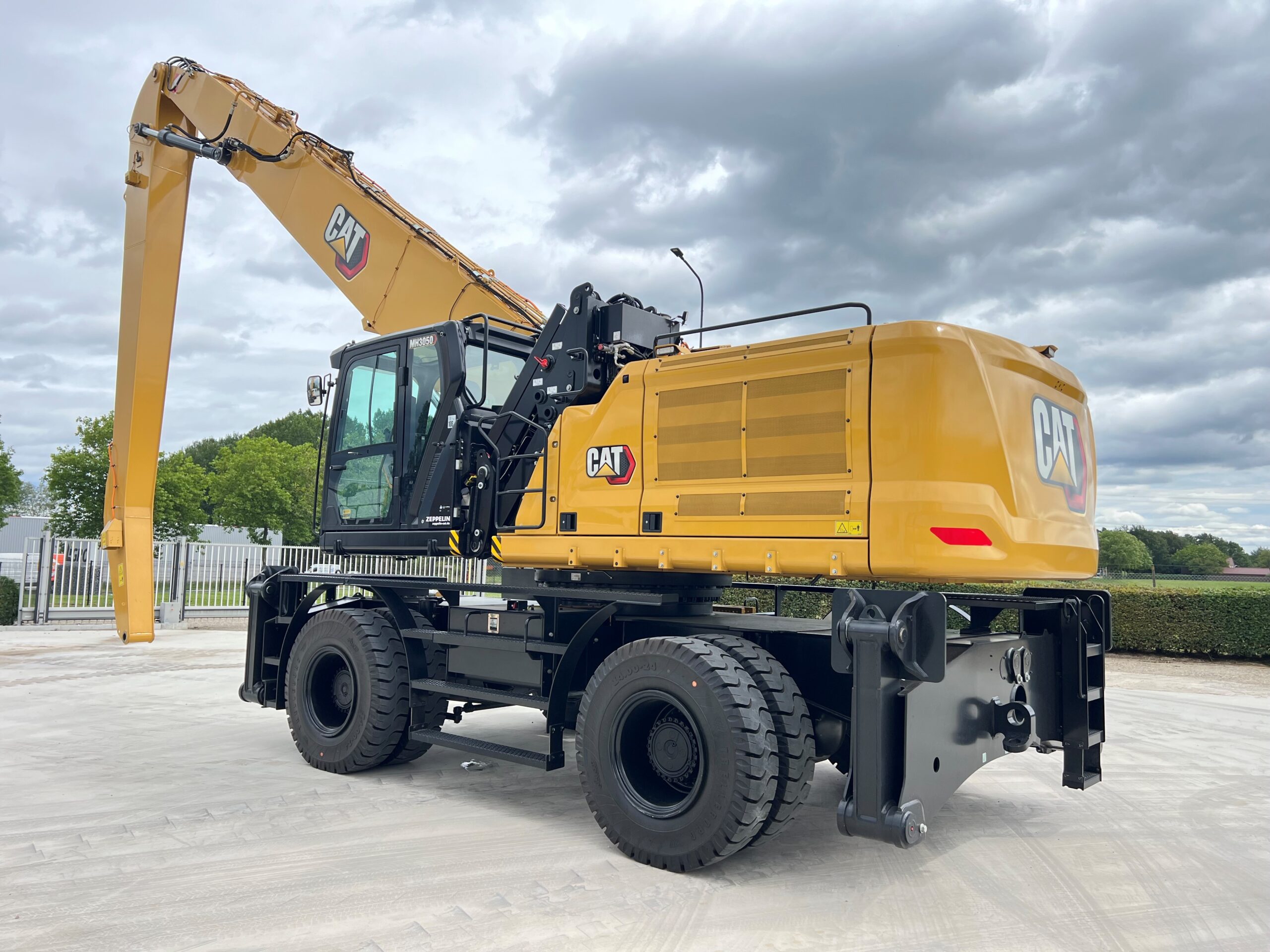 New Caterpillar MH 3050 SN 000X-image